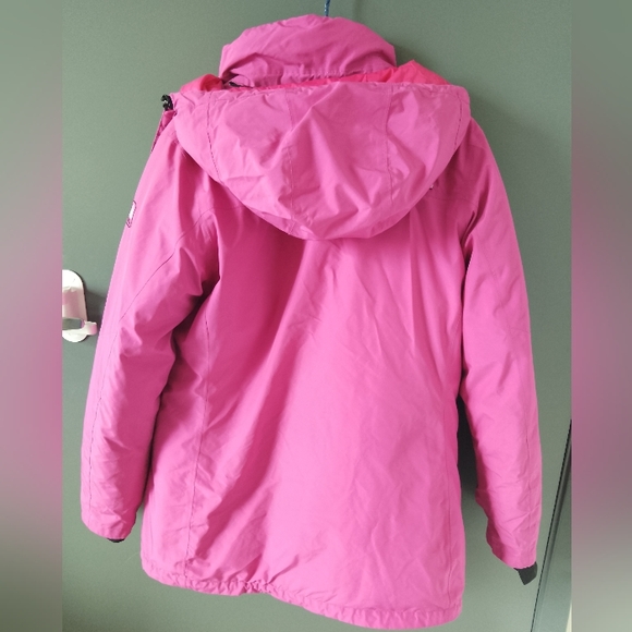 Coat - Picture 7 of 9